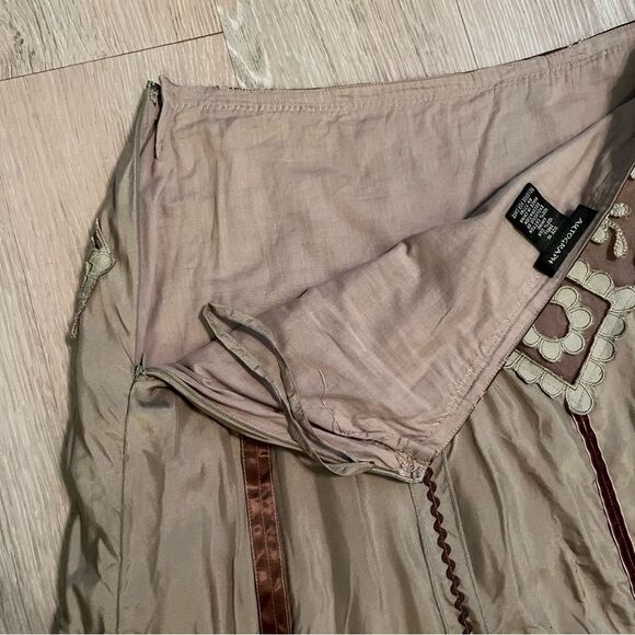 Anthropologie Autograph Brown Beige Silk Ribbon Applique Floral Buttons Skirt 10 - Picture 11 of 11